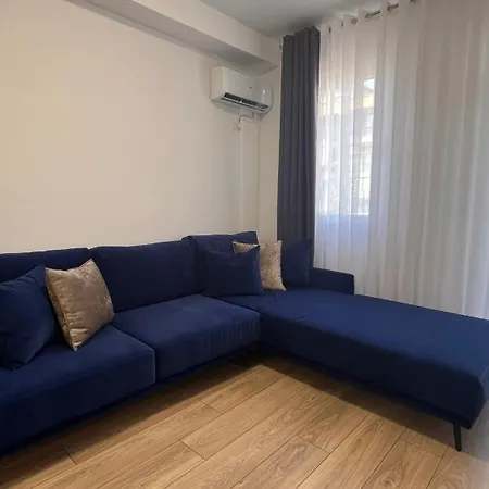 Capital Charm טיראנה